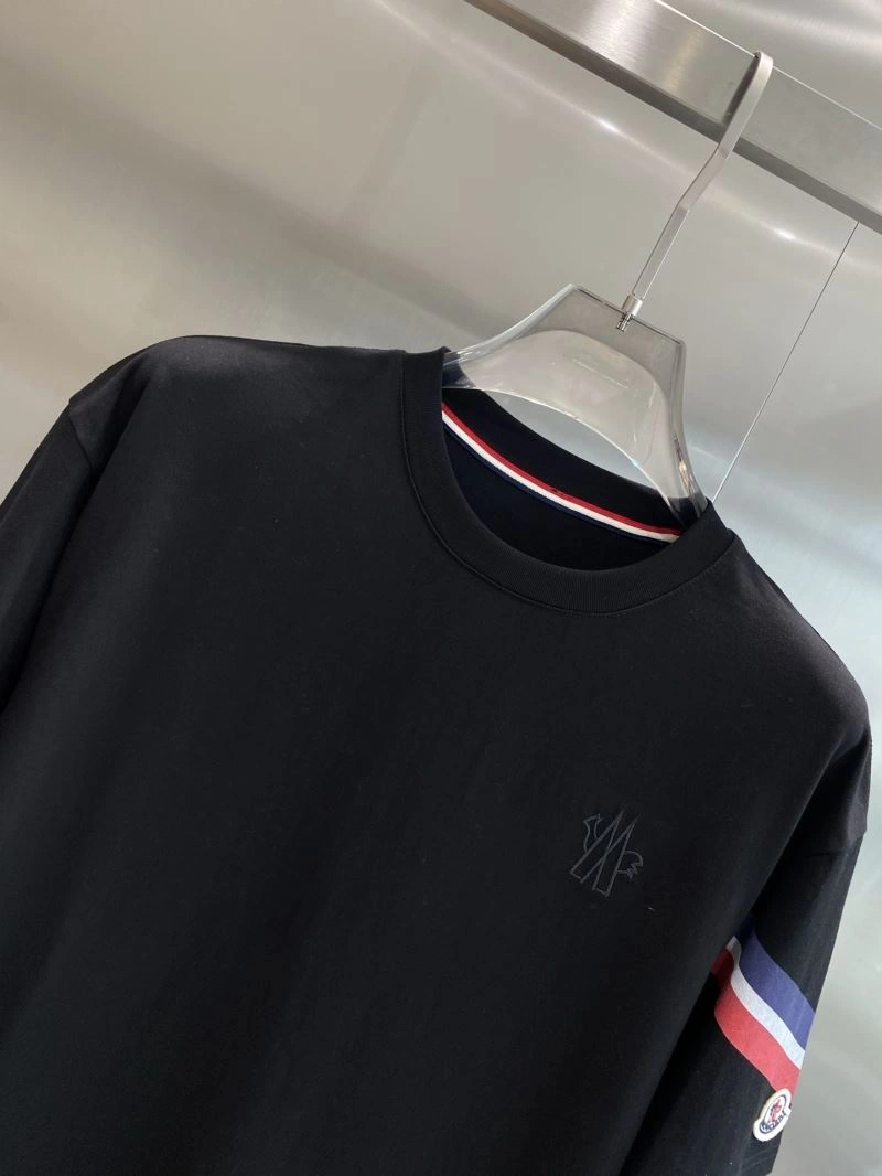 Minimalist Moncler T-Shirts 141330