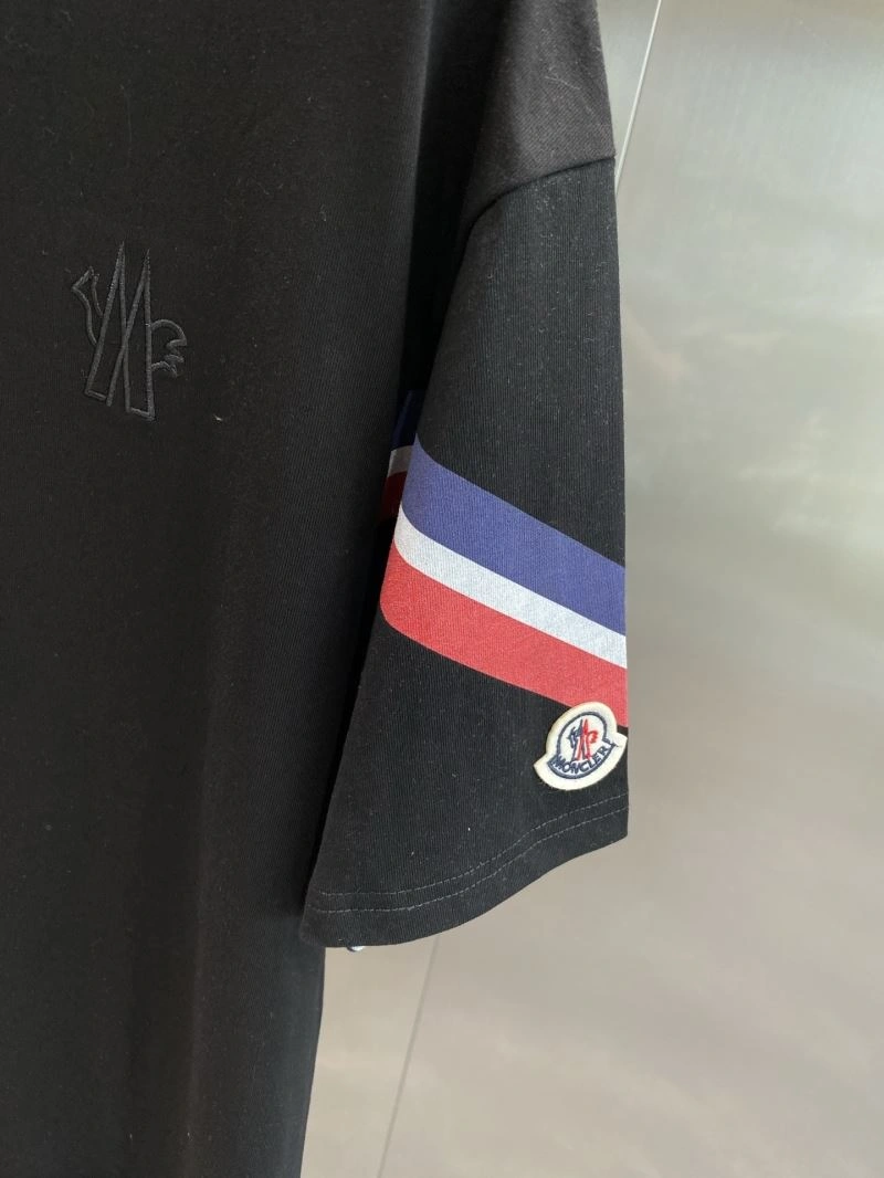 Minimalist Moncler T-Shirts 141330