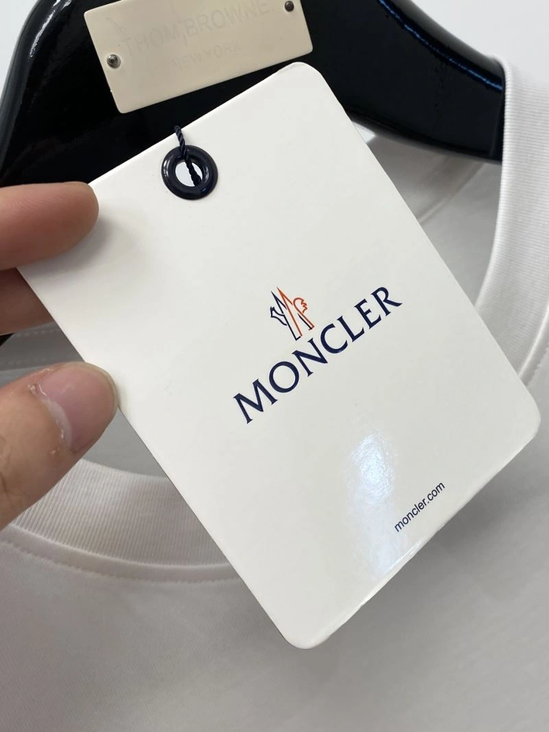 ZeroBulk Moncler T-Shirts 141309