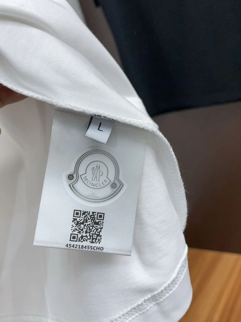 Unique Moncler T-Shirts 141311