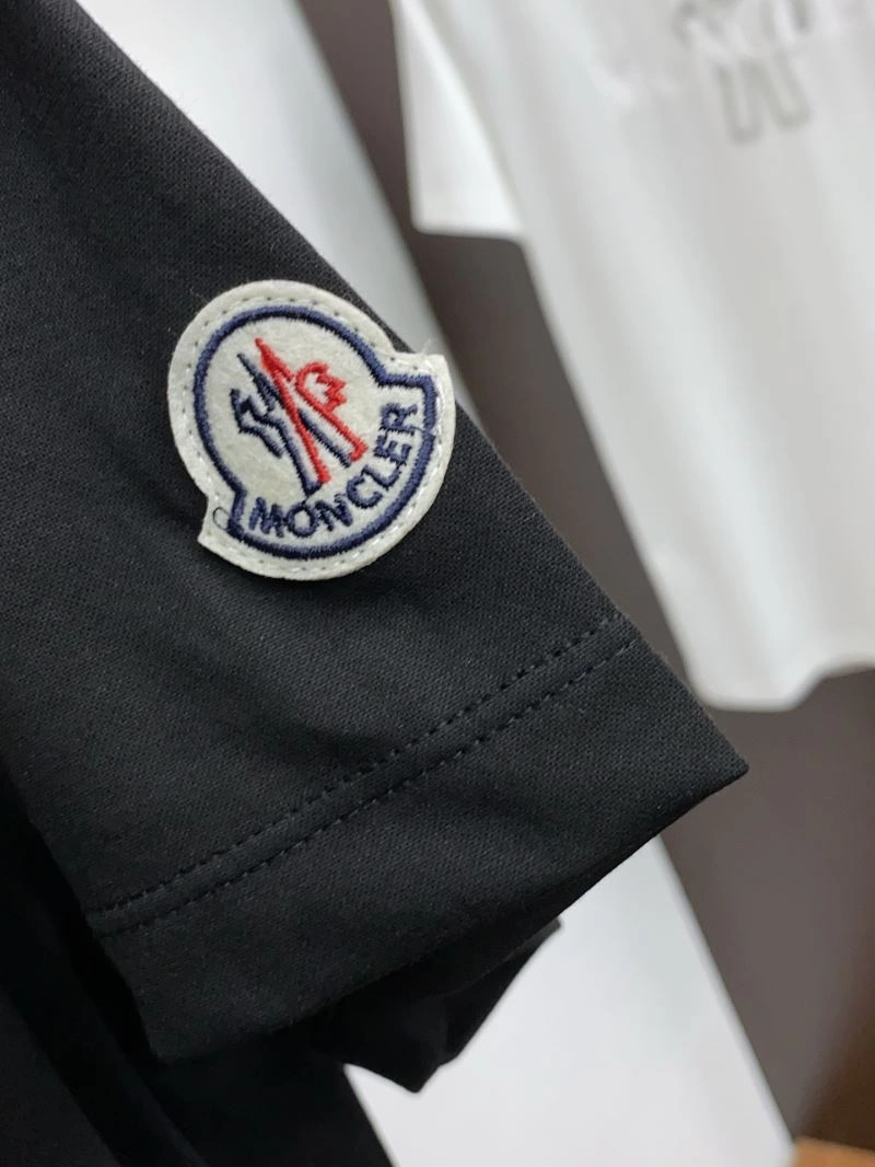Moncler T-Shirts Casual 141317