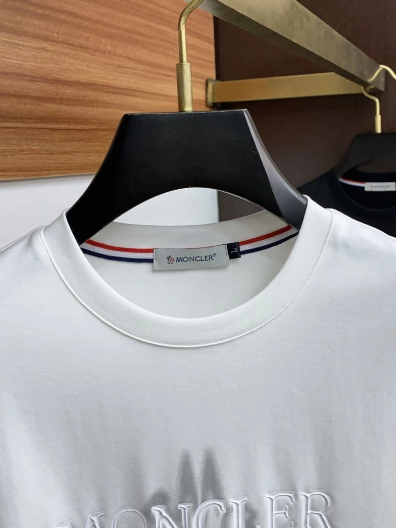 WellDesigned Moncler T-Shirts 141318