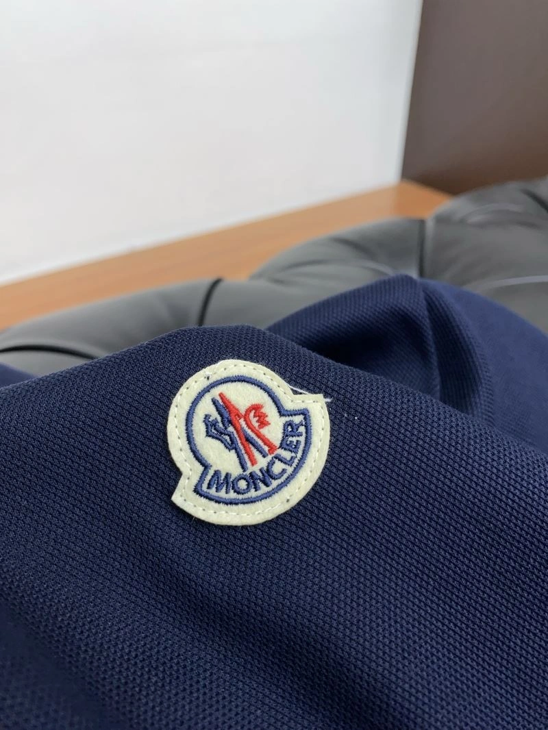 Classic Moncler T-Shirts 141325