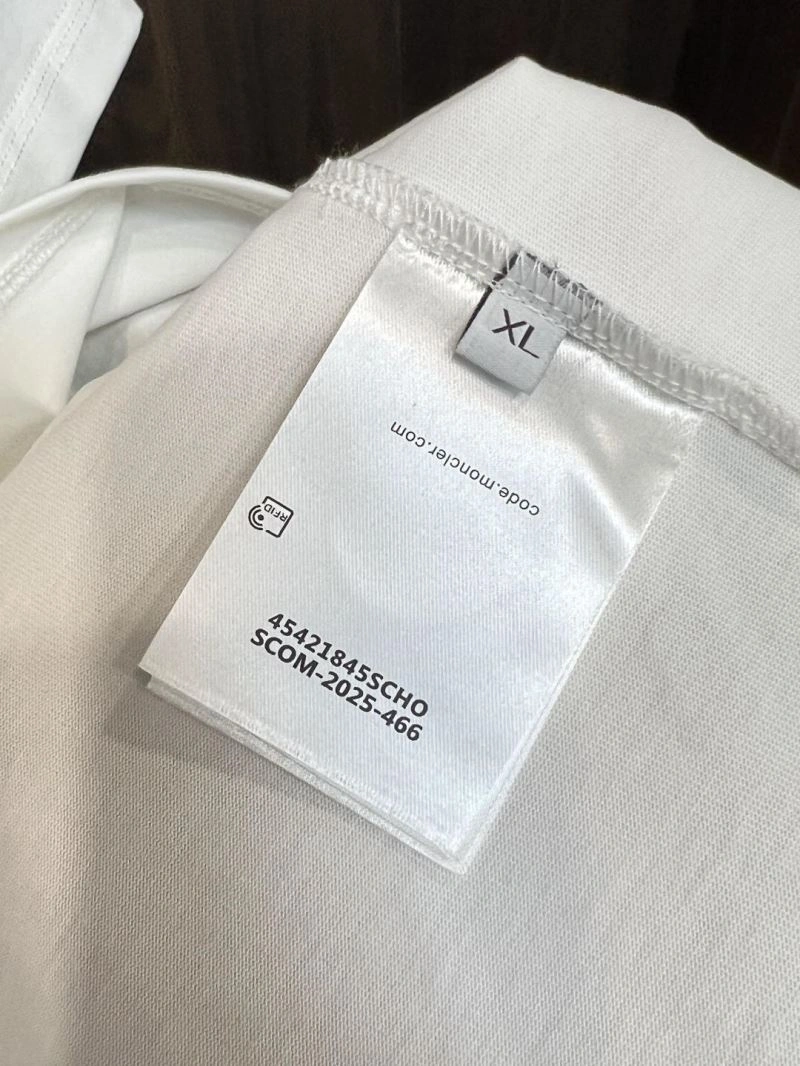 WeatherProof Moncler T-Shirts 141304