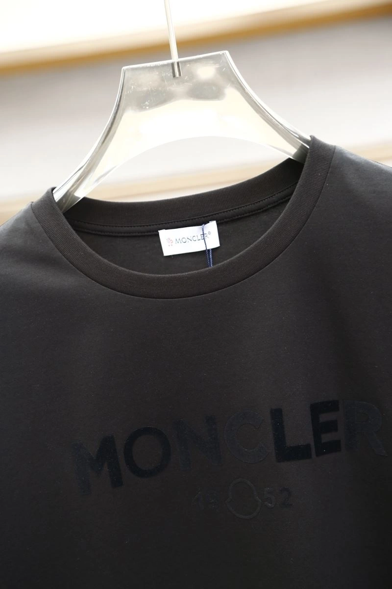 Moncler T-Shirts Unique 141298