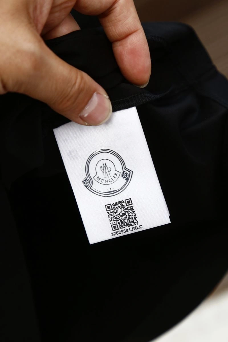 Moncler T-Shirts Unique 141298