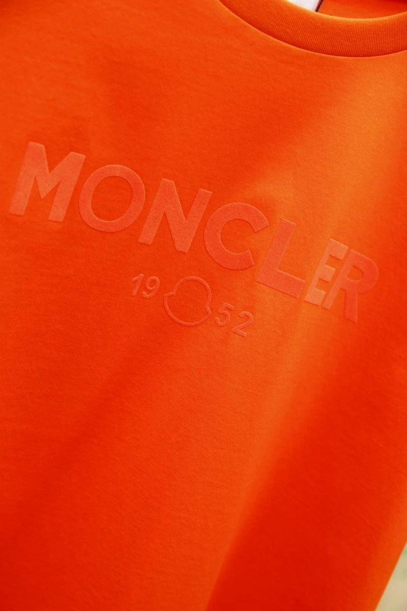 Stylish Moncler T-Shirts 141300