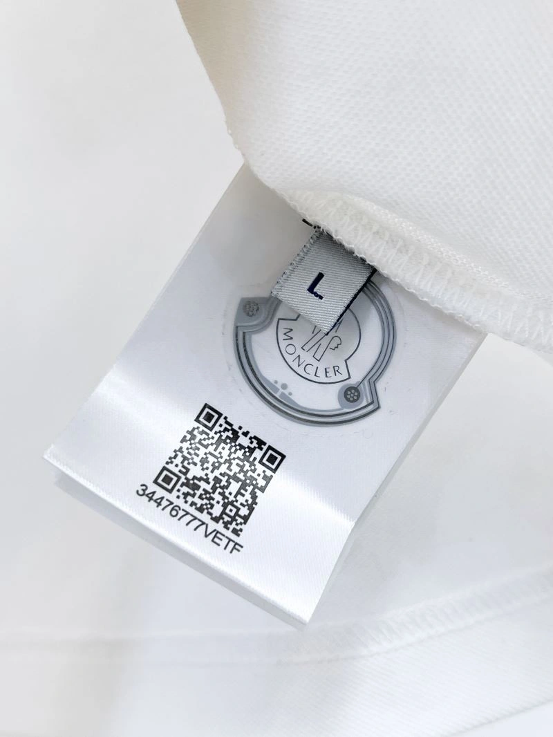 Moncler T-Shirts Cozy 141299