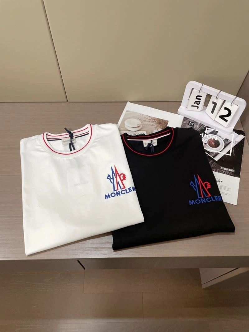 FlexibleFit Moncler T-Shirts 141289