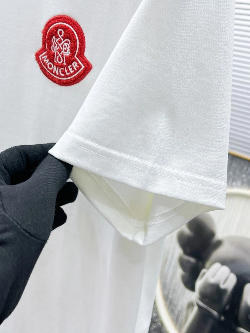 Moncler T-Shirts Popular 141282