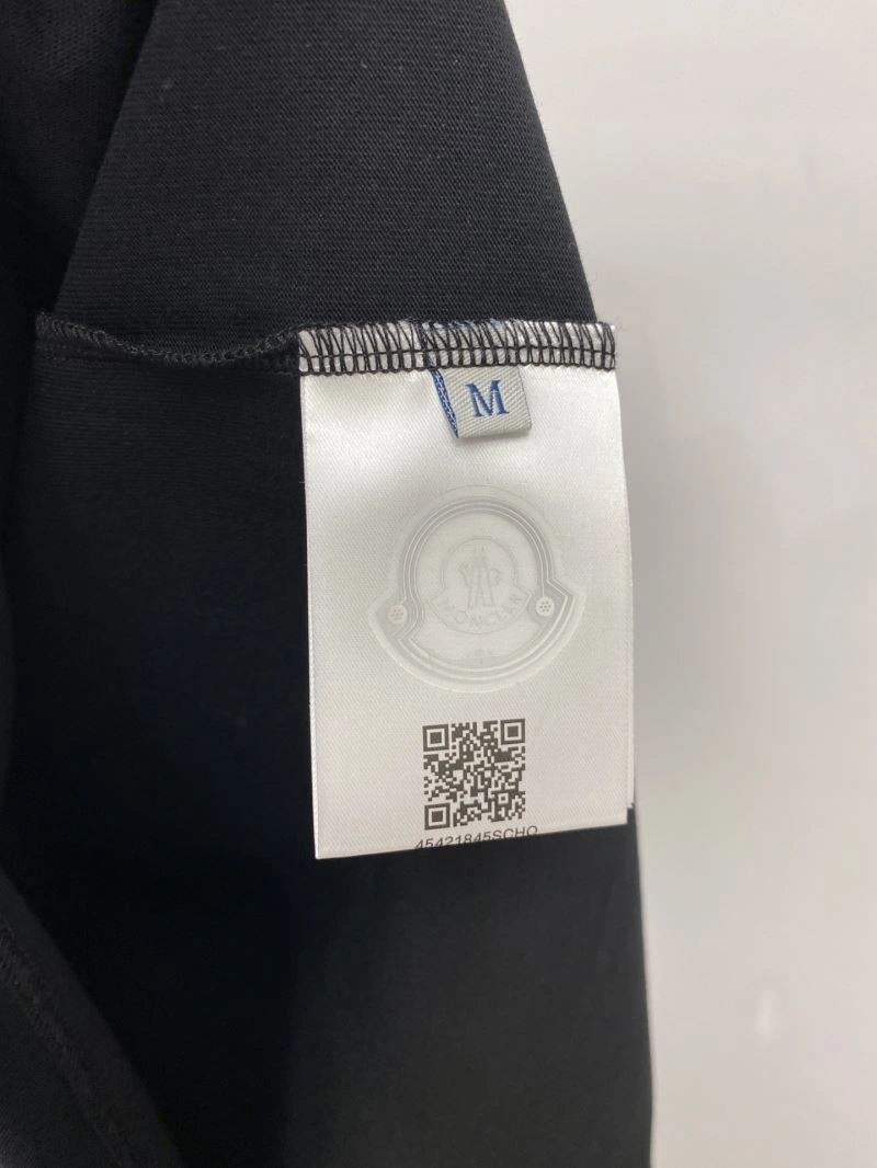 Stretchable Moncler T-Shirts 141274