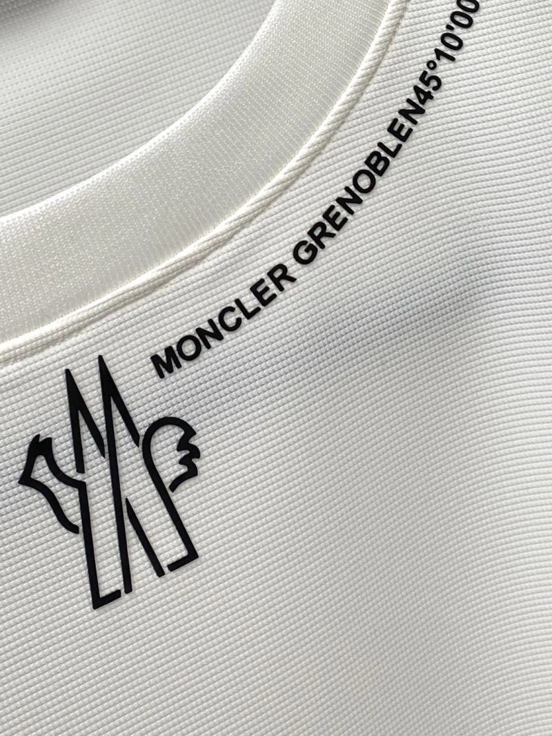 Moncler T-Shirts Timeless 141301