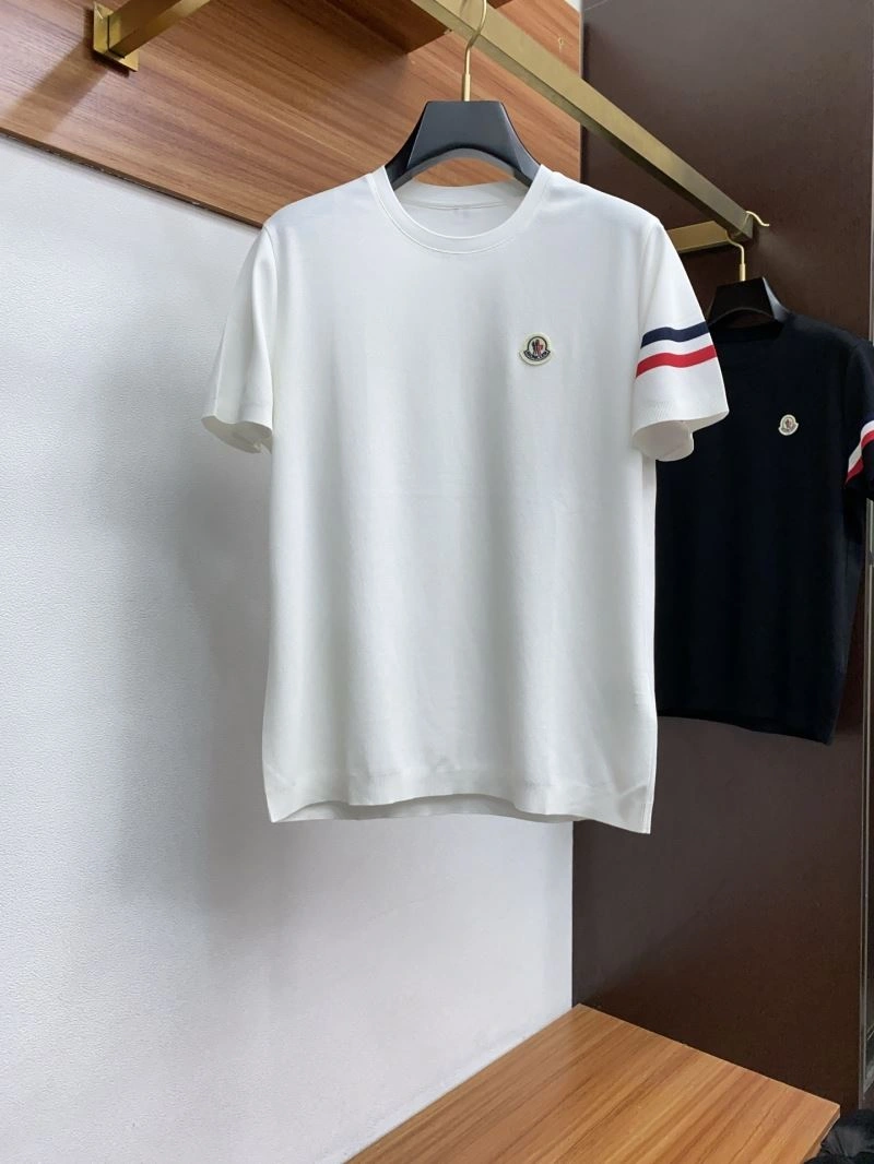 Moncler T-Shirts Effortless 141264