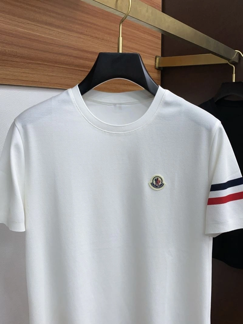 Moncler T-Shirts Effortless 141264