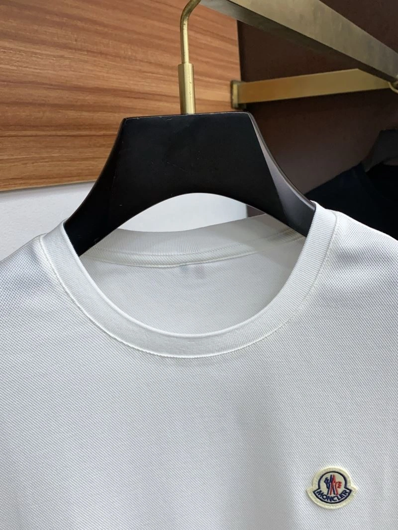 Moncler T-Shirts Effortless 141264