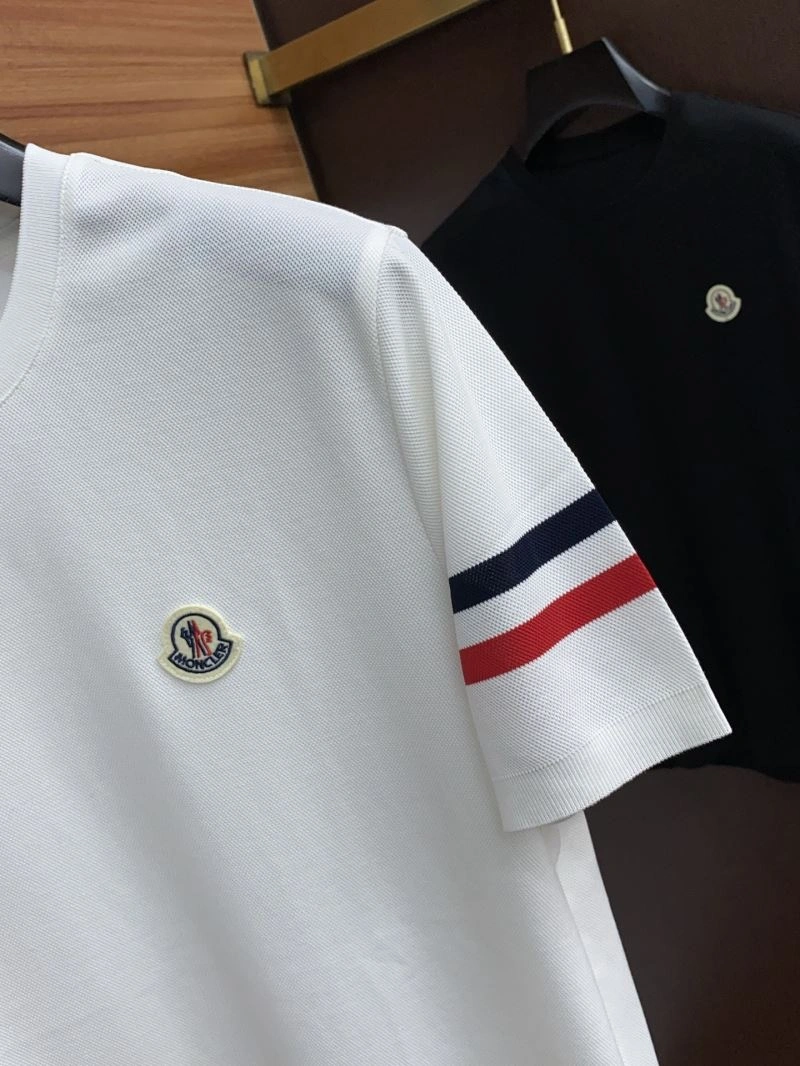 Moncler T-Shirts Effortless 141264