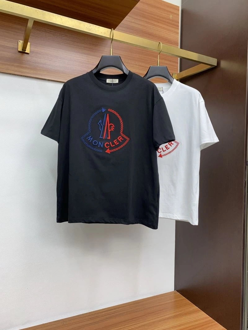 Moncler T-Shirts Soft 141262