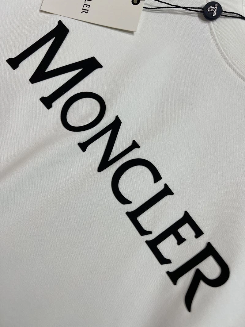Moncler T-Shirts SmoothTexture 141258