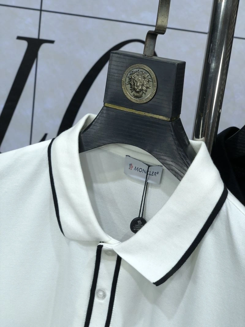 Moncler T-Shirts SmoothTexture 141106