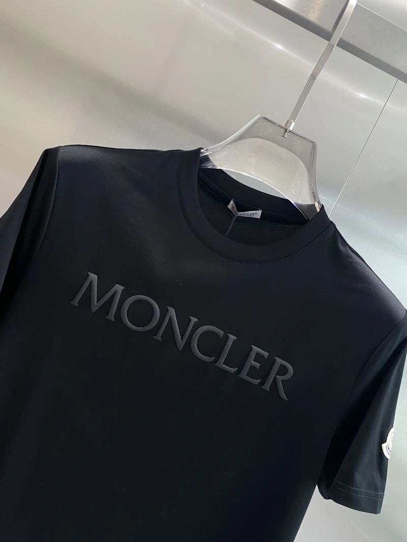 Moncler T-Shirts Effortless 141117