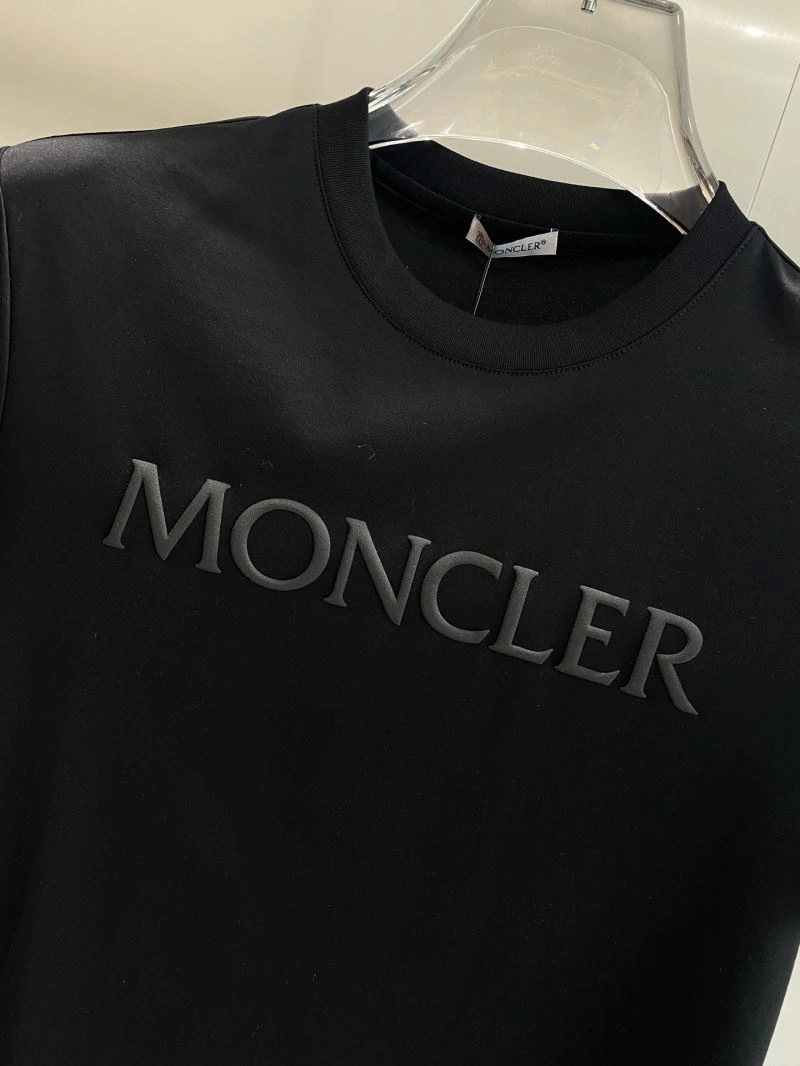 Moncler T-Shirts Effortless 141117