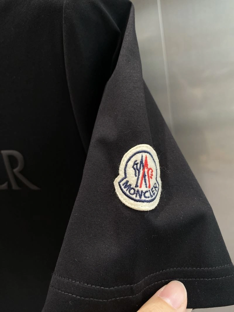Moncler T-Shirts Effortless 141117