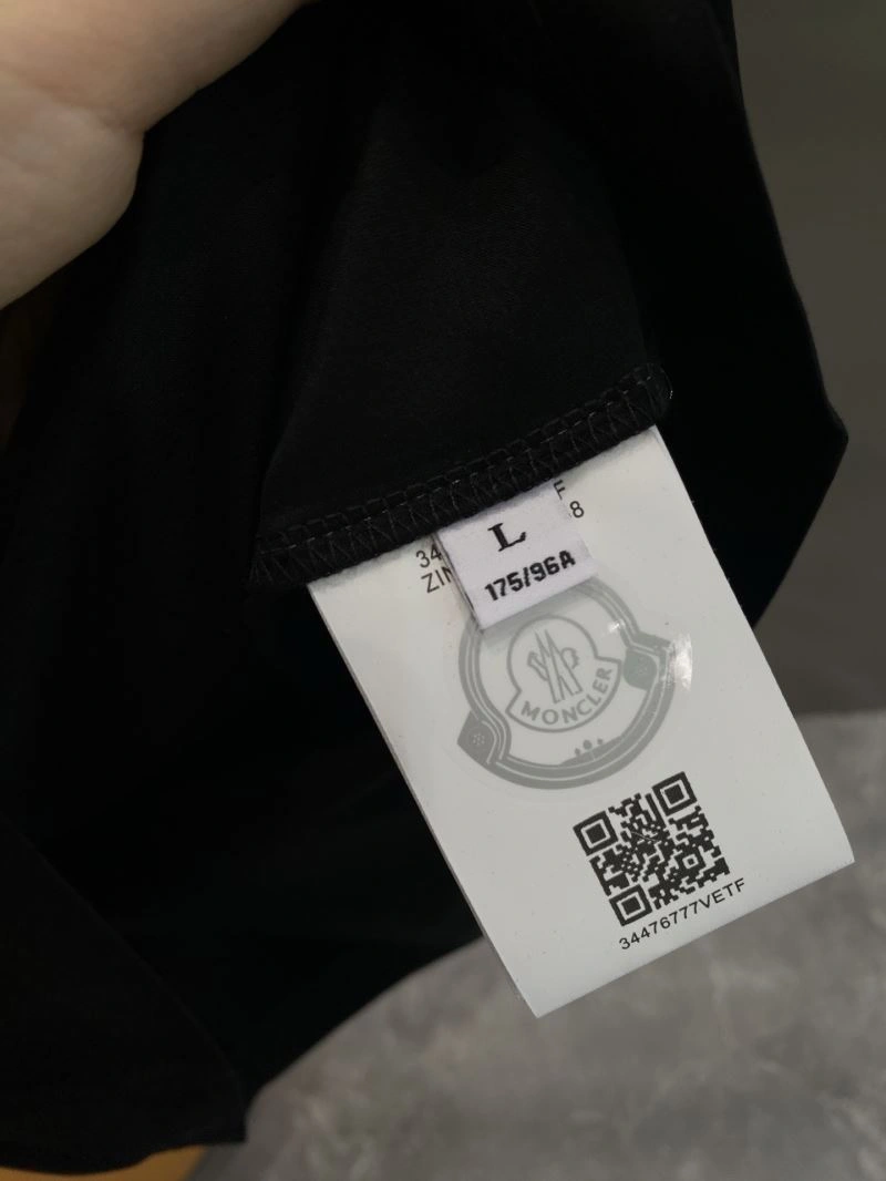 Moncler T-Shirts Effortless 141117