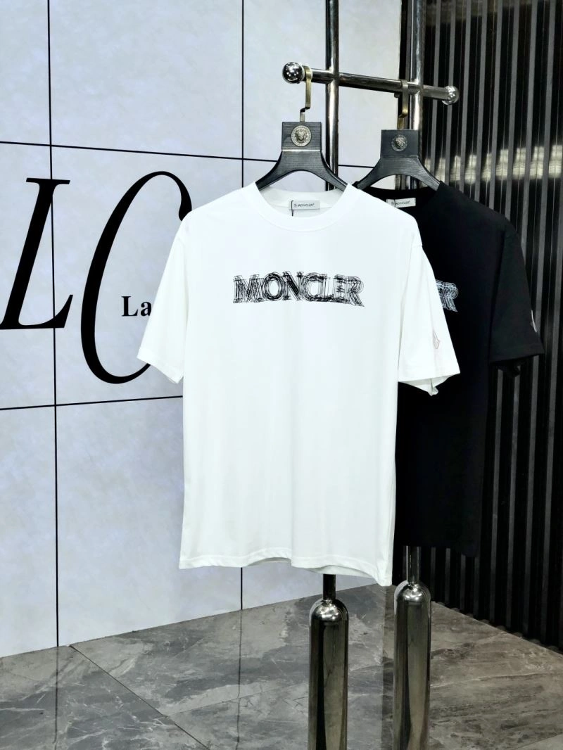 Moncler T-Shirts Supportive 141099