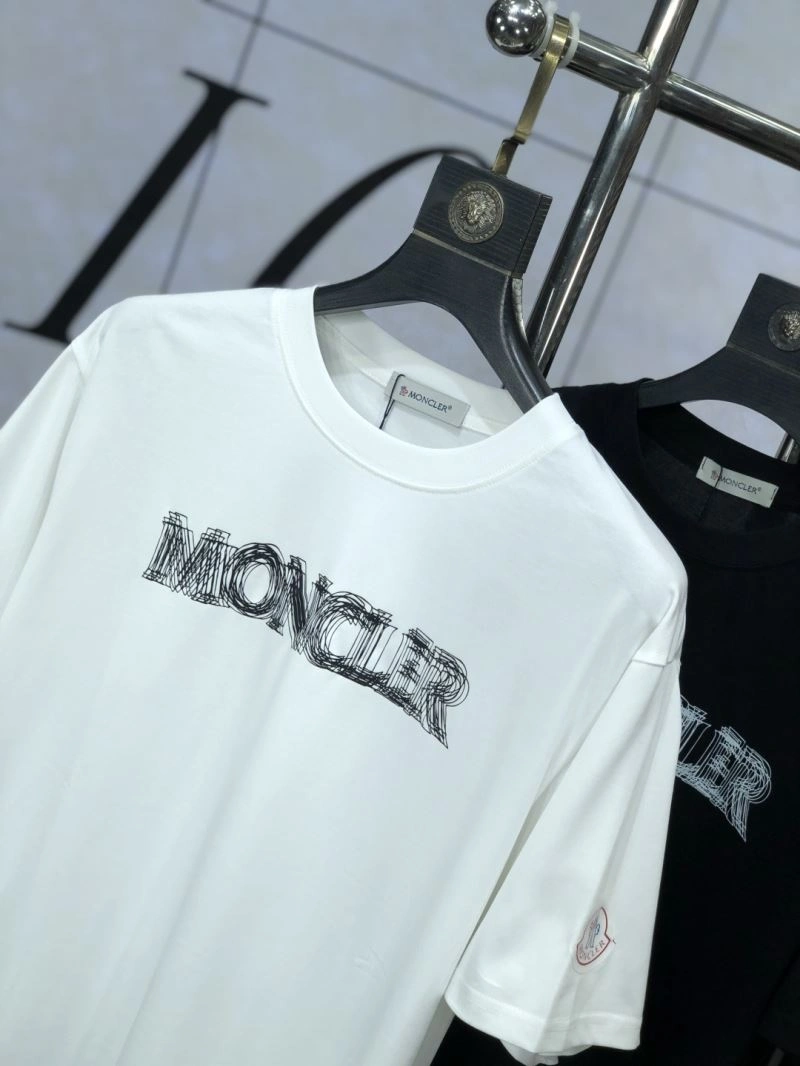 Moncler T-Shirts Supportive 141099