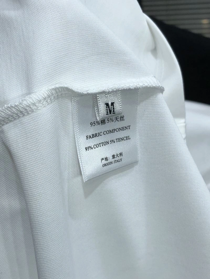 Moncler T-Shirts Supportive 141099