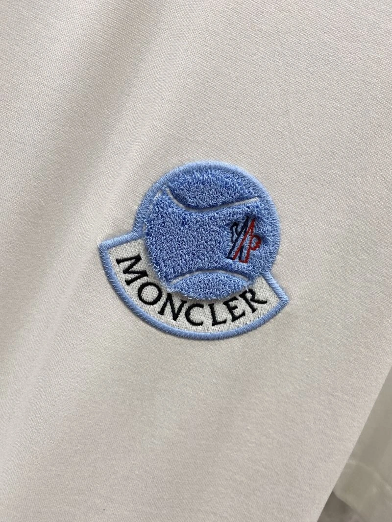 Moncler T-Shirts Durable 141097