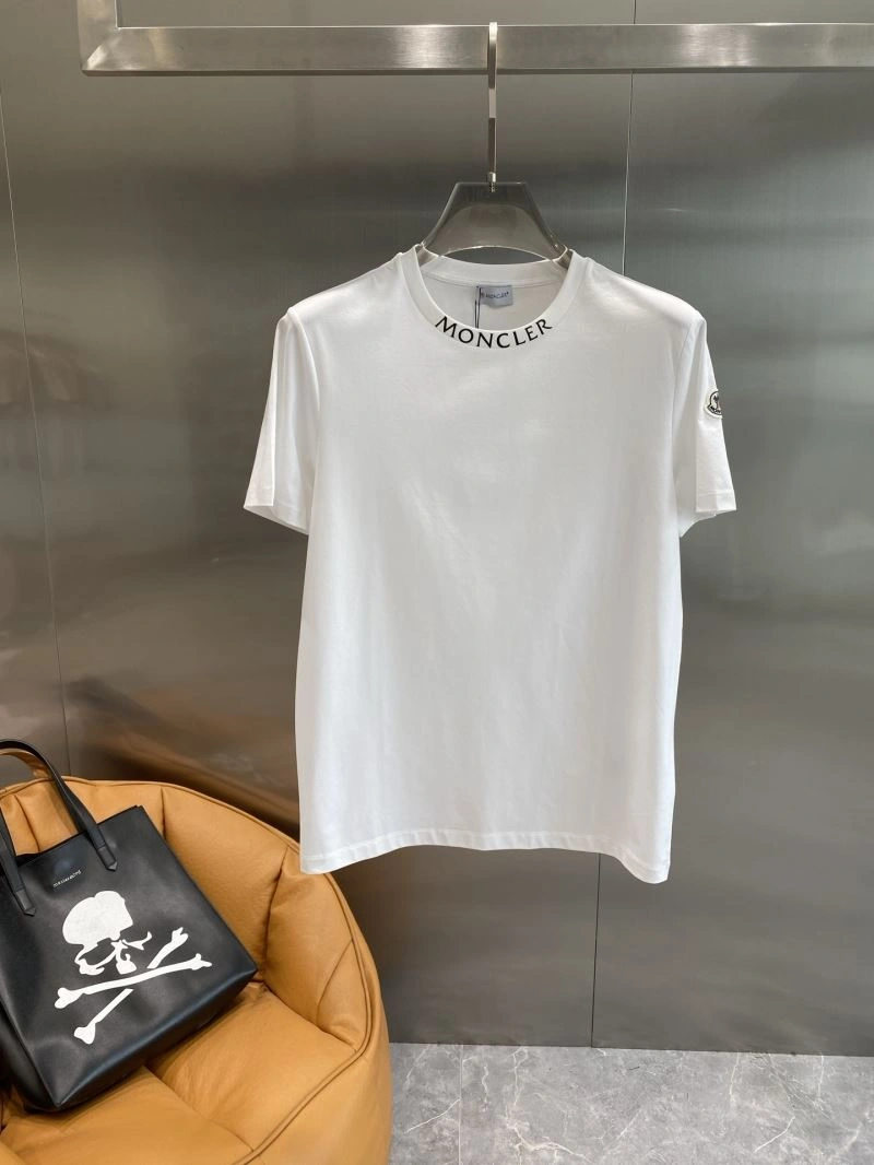 Moncler T-Shirts WeatherProof 141077