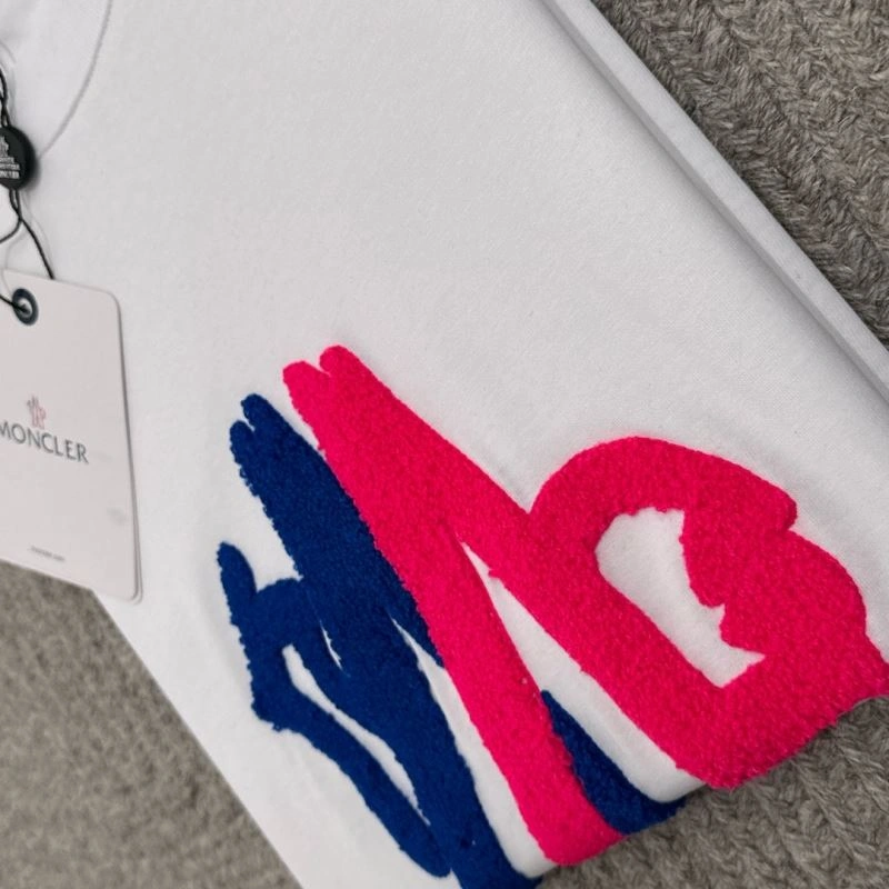 Compact Moncler T-Shirts 141079