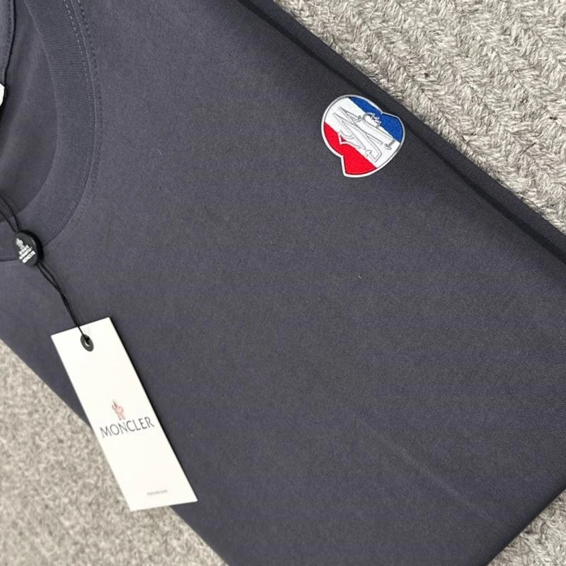 Moncler T-Shirts Trendsetting 141083