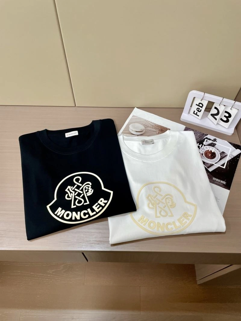 Moncler T-Shirts TimelessDesign 141093