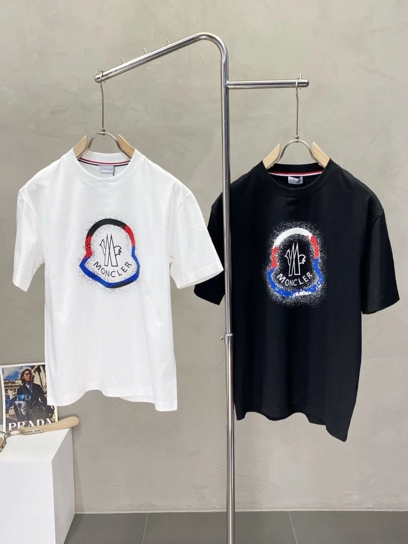 Moncler T-Shirts Compact 141086