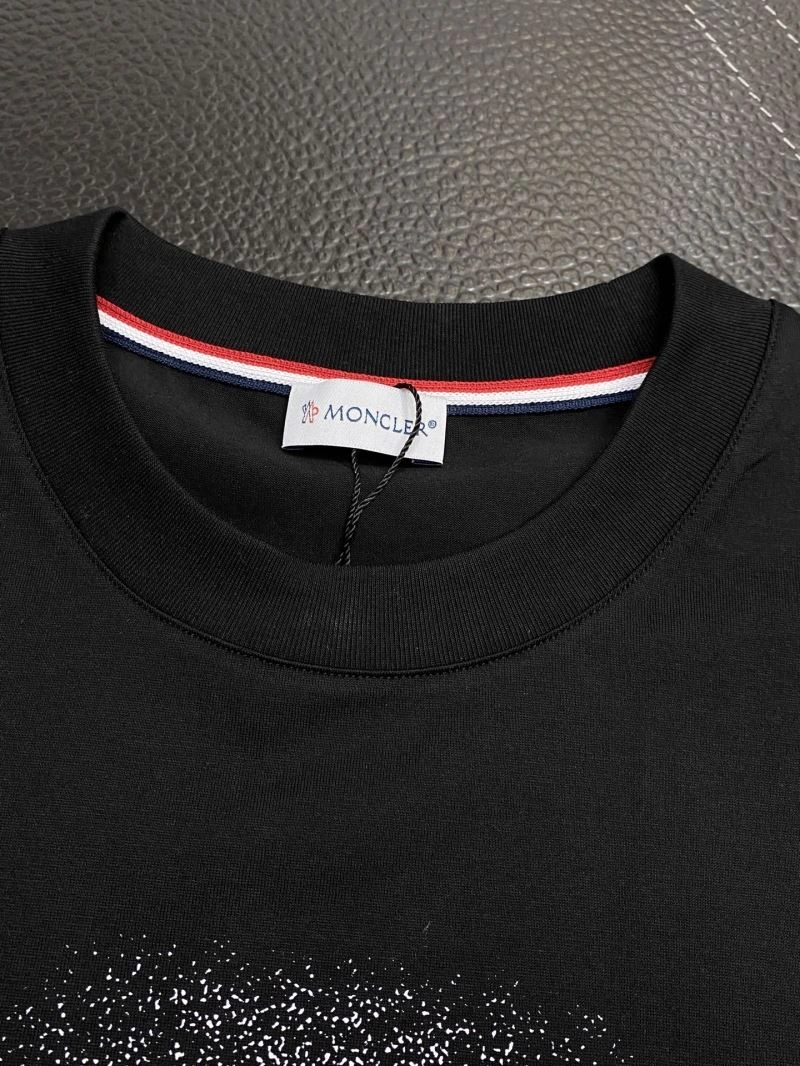 Moncler T-Shirts Compact 141086