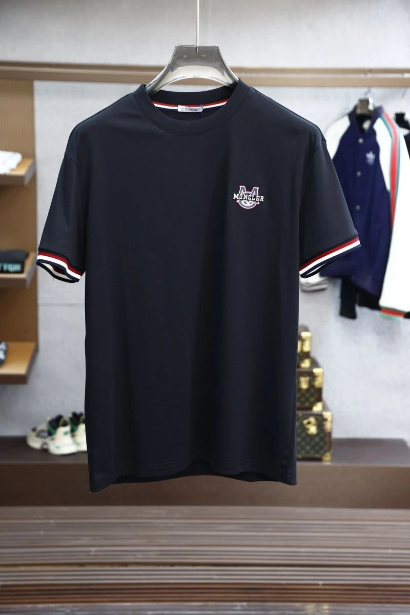 Moncler T-Shirts WeatherProof 141069