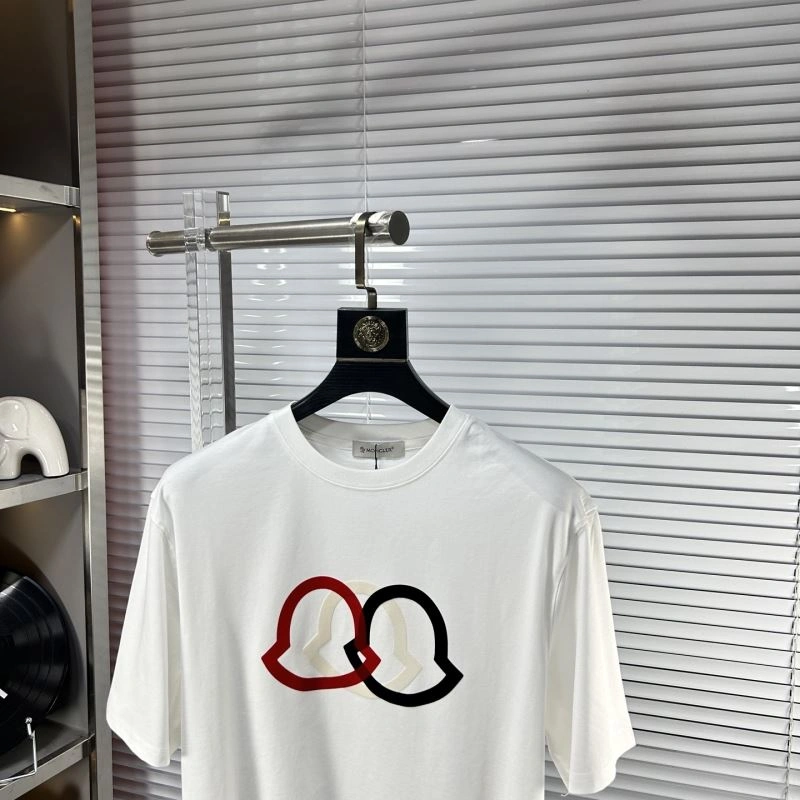 Moncler T-Shirts Classic 141055