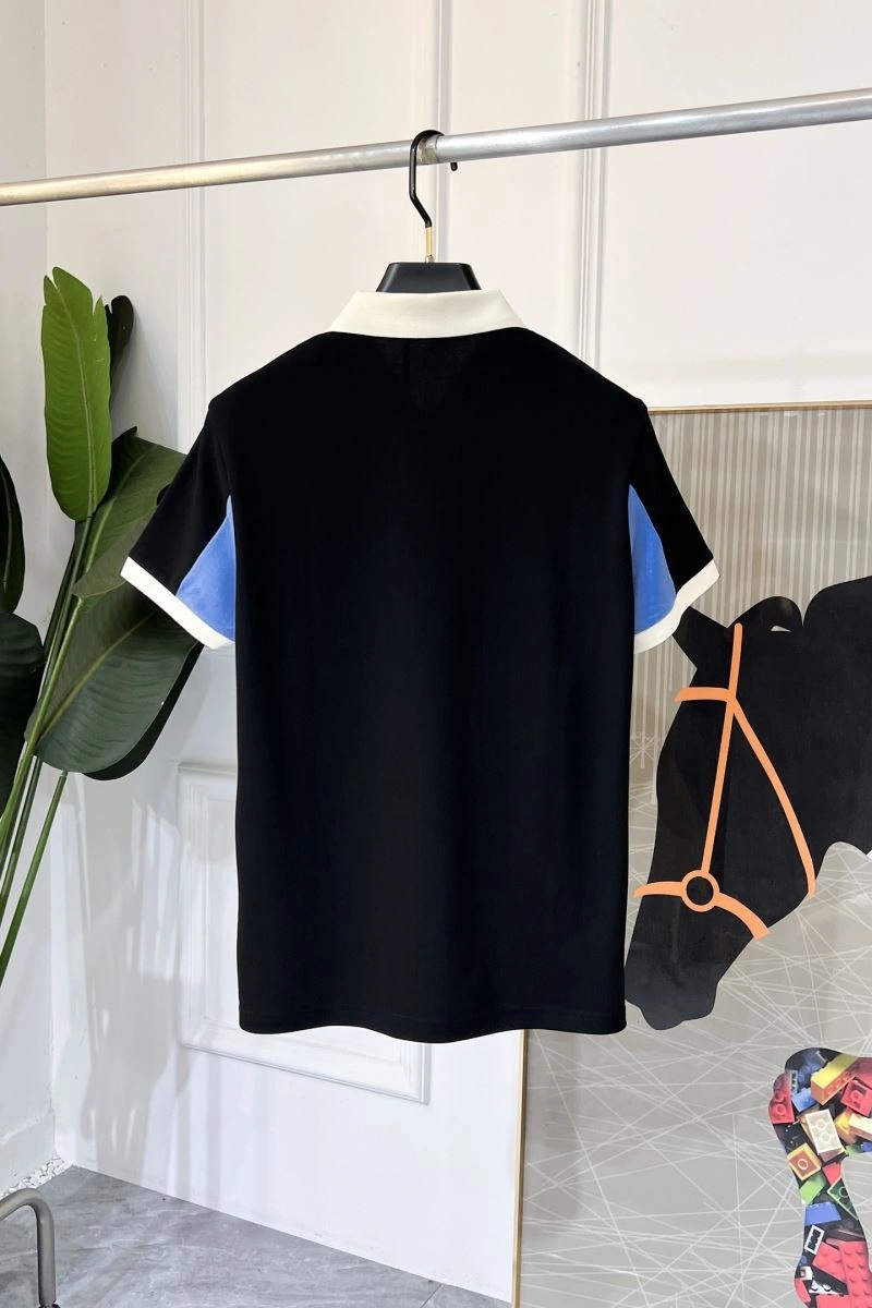 Moncler T-Shirts Resilient 141051