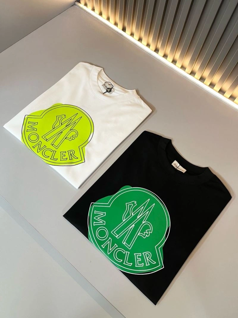 Practical Moncler T-Shirts 141045