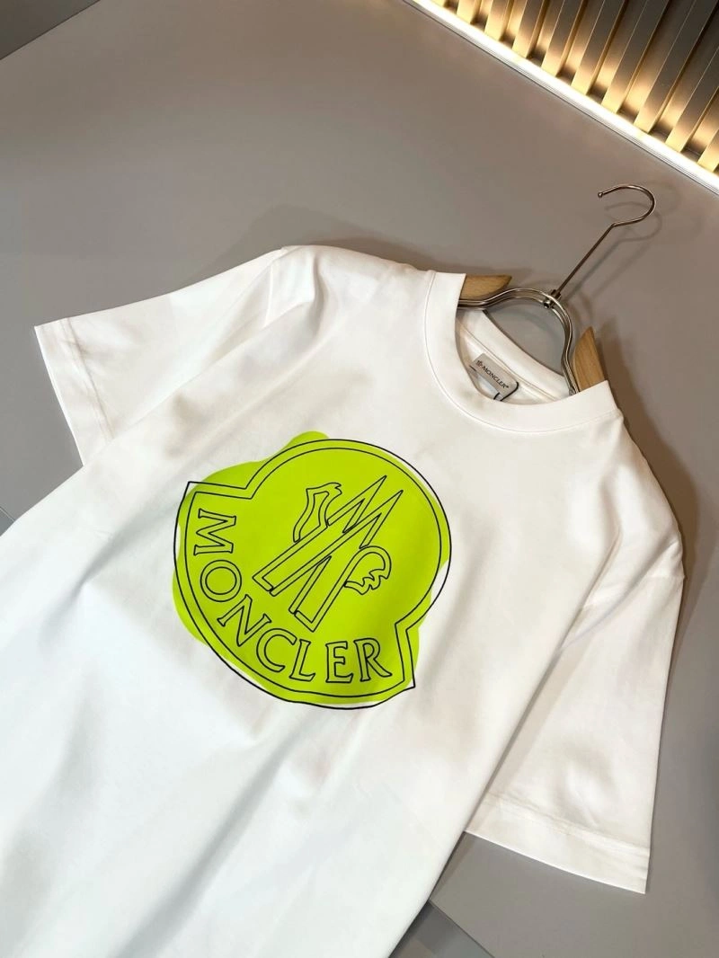Practical Moncler T-Shirts 141045