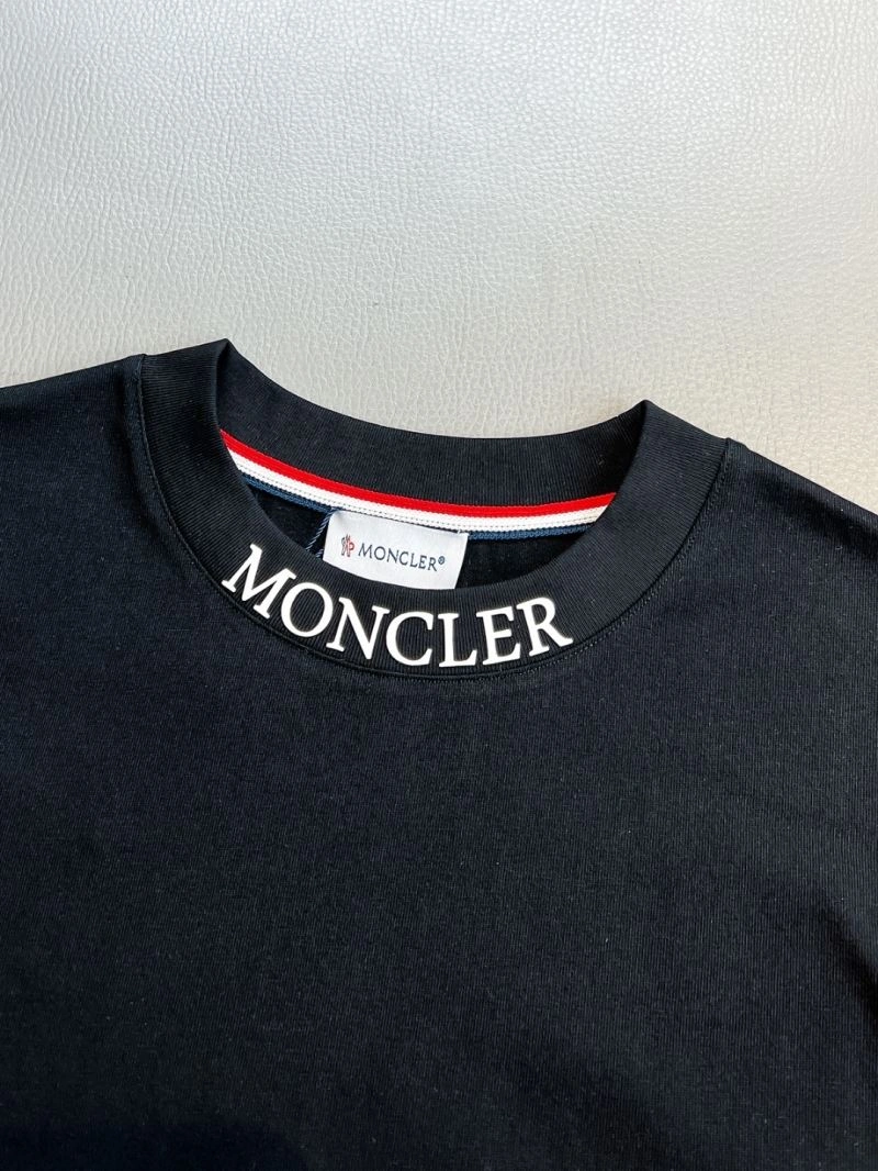 Moncler T-Shirts SunProtective 141036