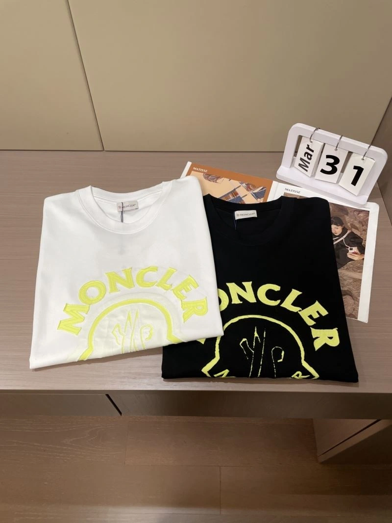 Moncler T-Shirts Neat 141034
