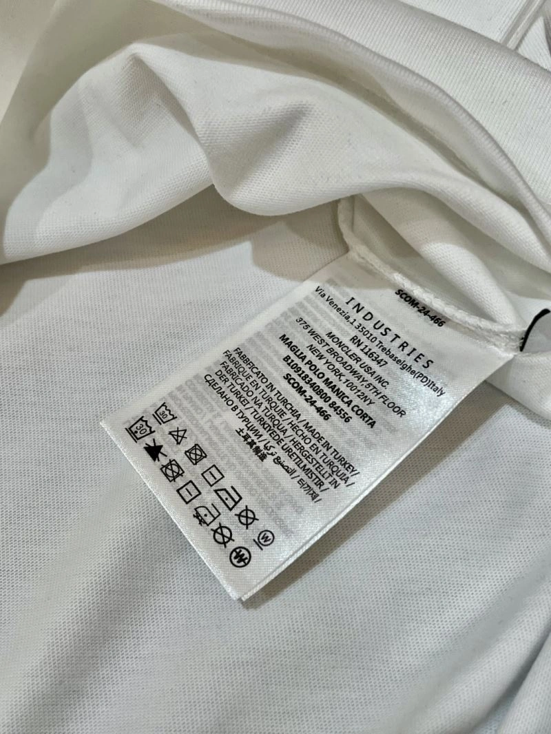 Moncler T-Shirts Breathable 141037