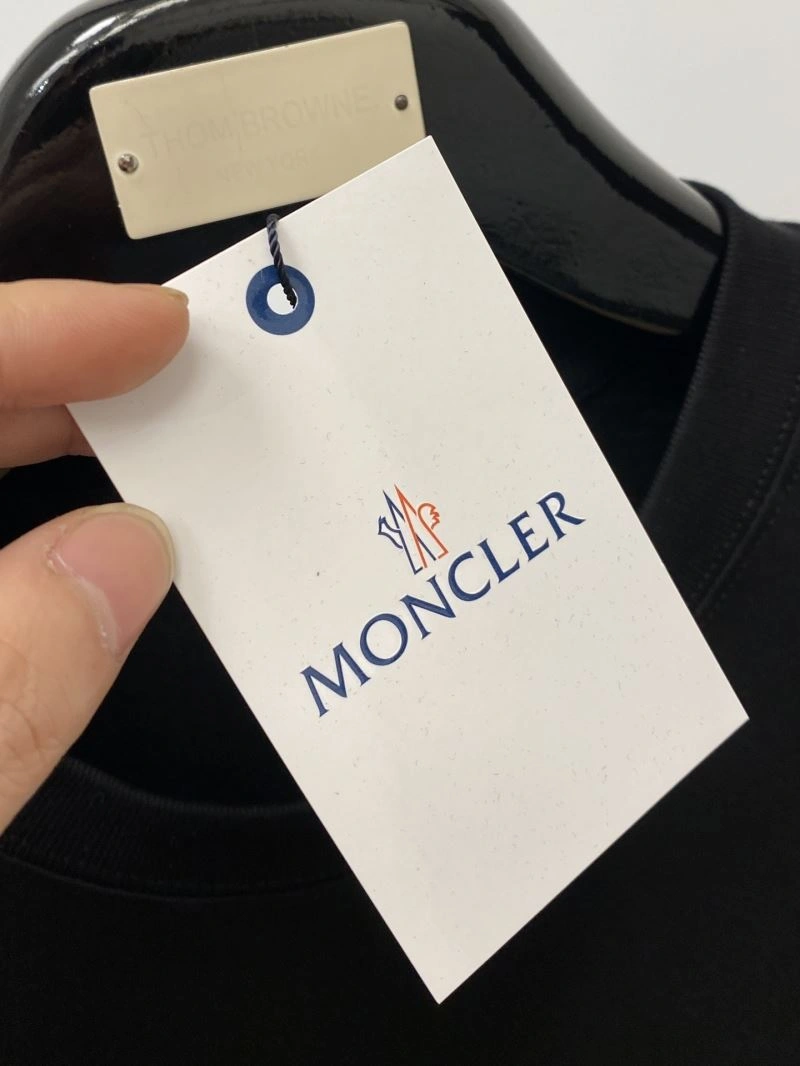Reliable Moncler T-Shirts 141027