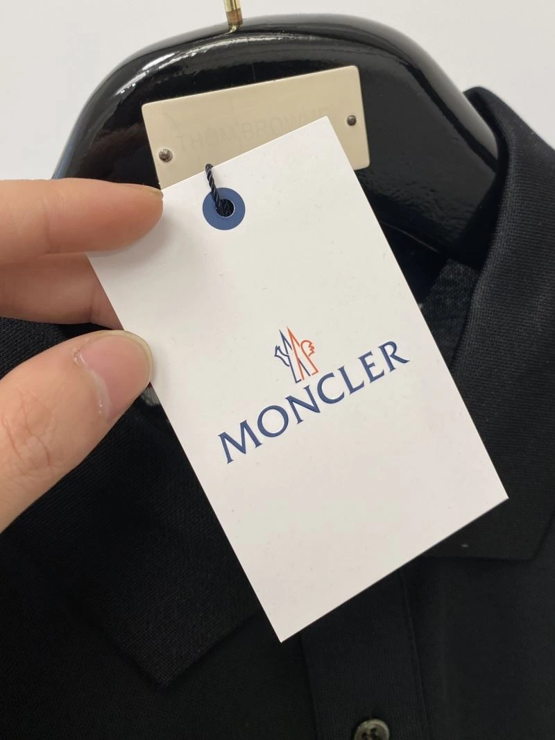 Moncler T-Shirts EasyCare 141054