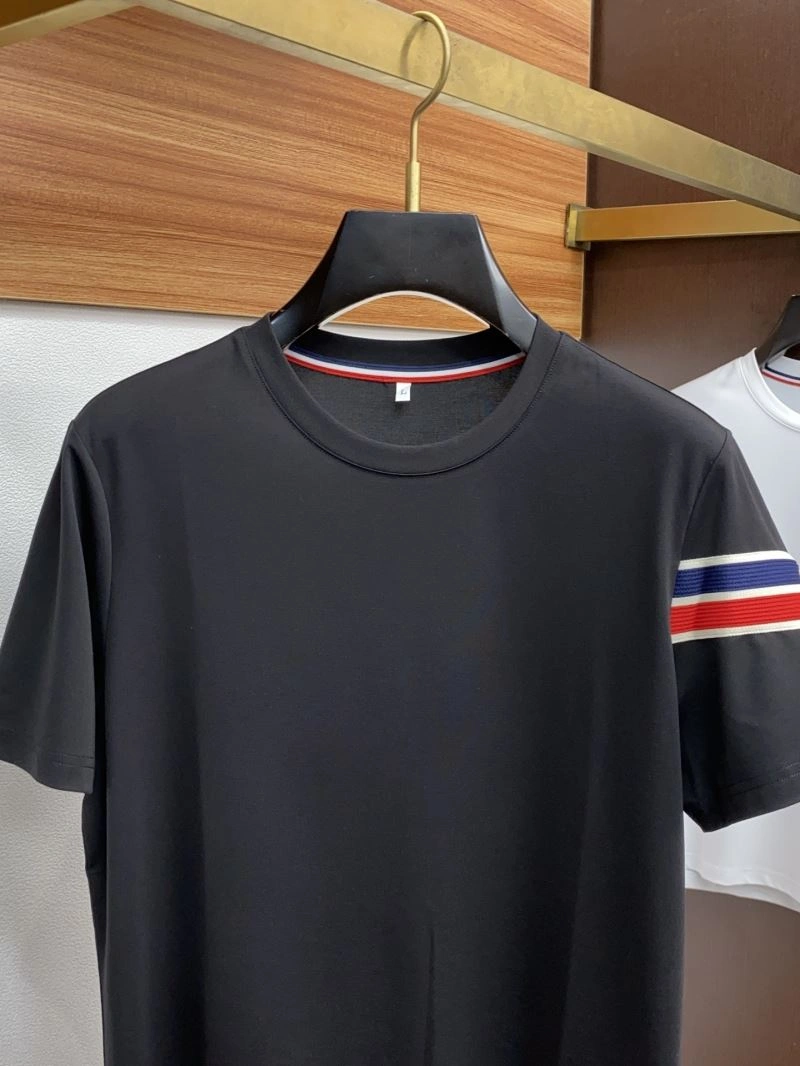 Moncler T-Shirts TimelessDesign 141033