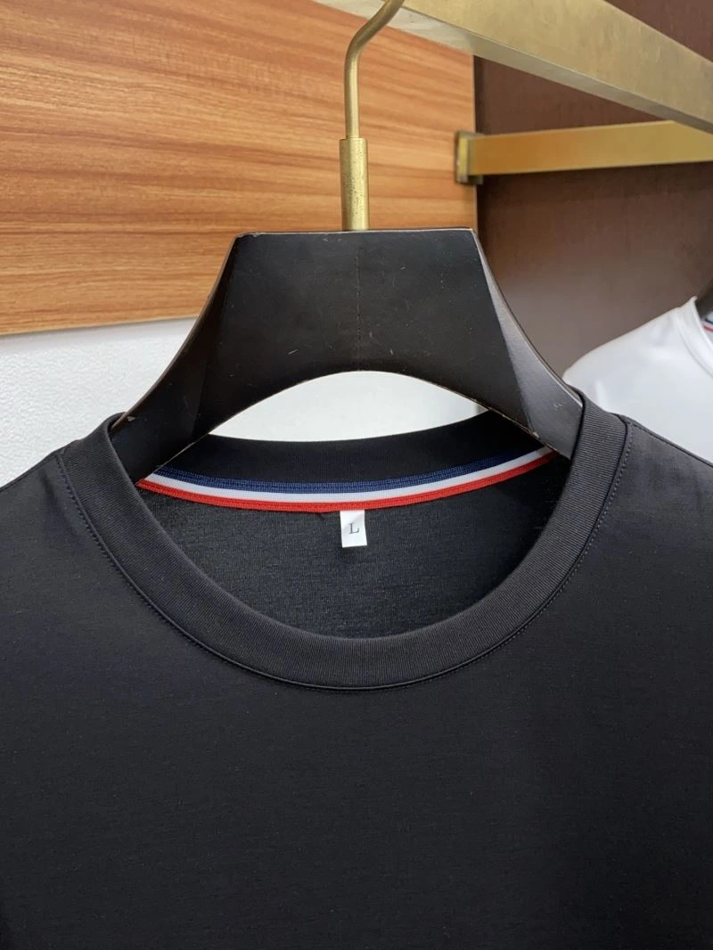 Moncler T-Shirts TimelessDesign 141033