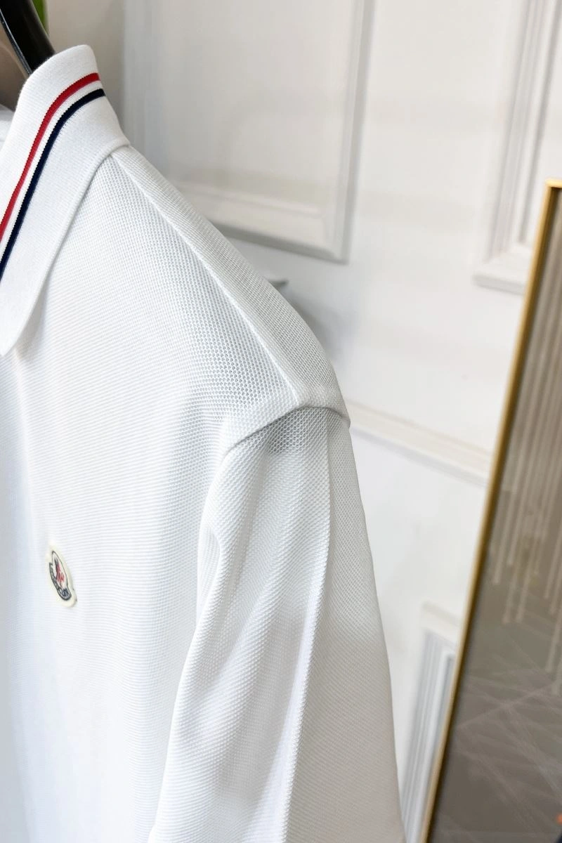 Moncler T-Shirts Youthful 141019